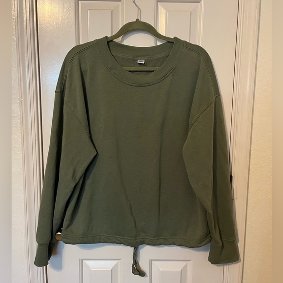 Old Navy long sleeve olive green crew neck tie back top - Picture 2 of 6